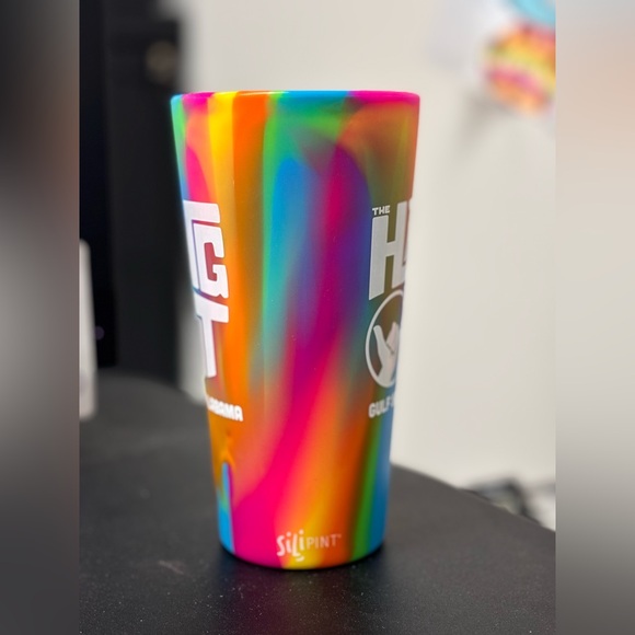 Silipint tie dye silicone cup 22 oz THE HANG OUT Gulf Shores, AL - Picture 3 of 7